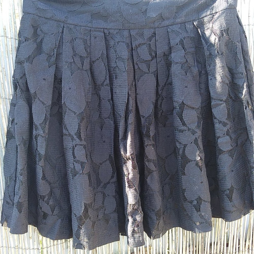 Loft  Black Lace Lined Mini Skirt Women's - 2P